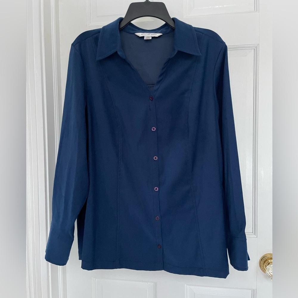 Deep blue shirt, jacket by August Max woman size X - Picture 1 of 5